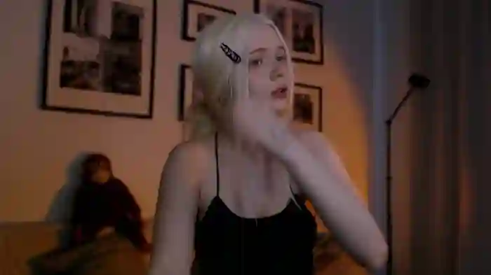 mili_coy