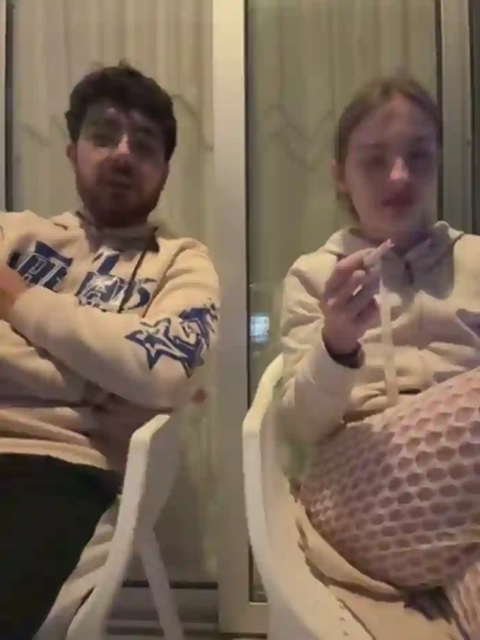 MrAndMrsSavage