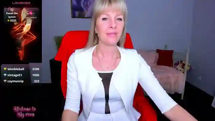 Anita_Tayson