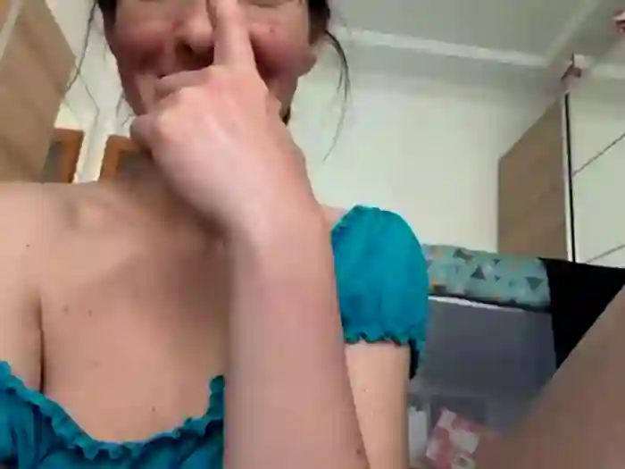 Milky_hairy_mommy