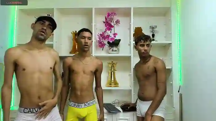 StrawwBoys