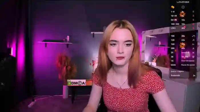 liana_kisses