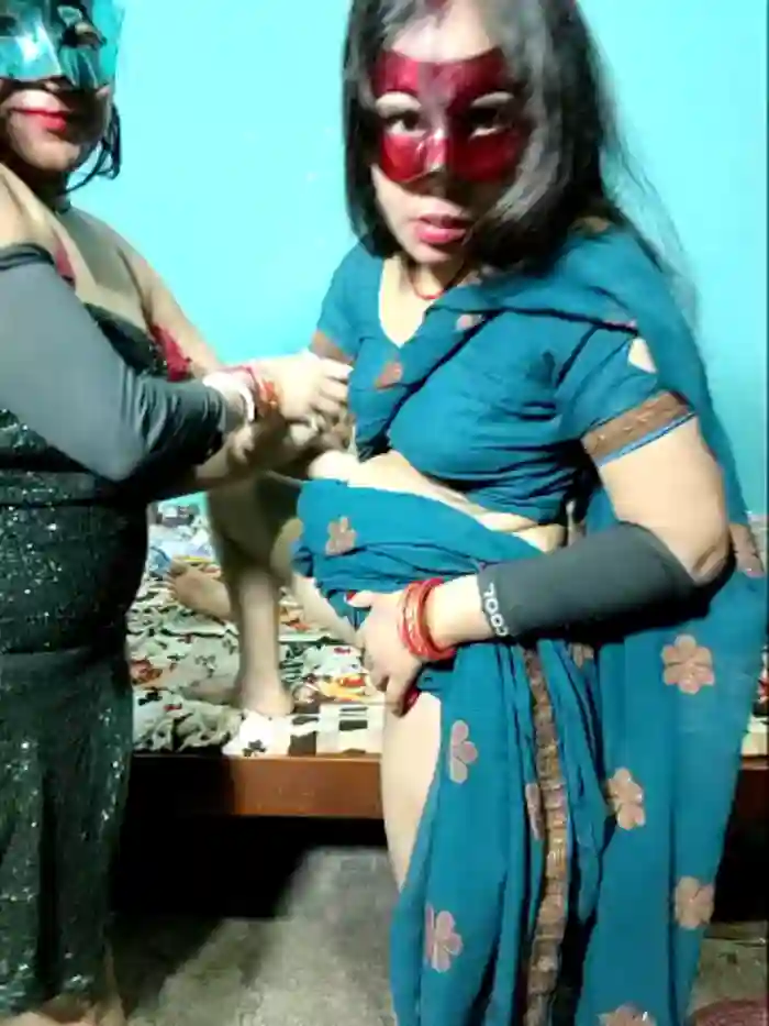 Hot_muskaan