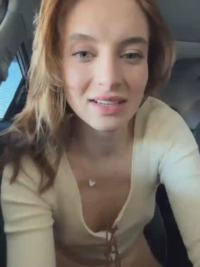 -AngelAri-