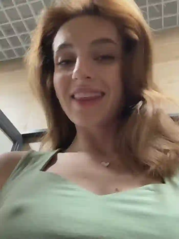 -AngelAri-
