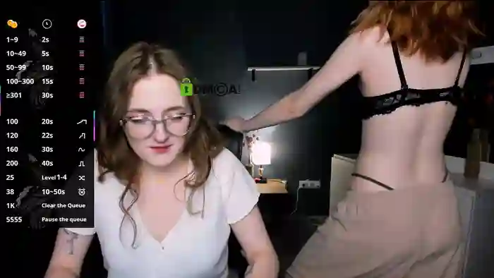 liana_kisses