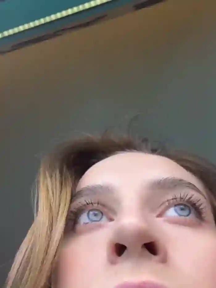 -AngelAri-
