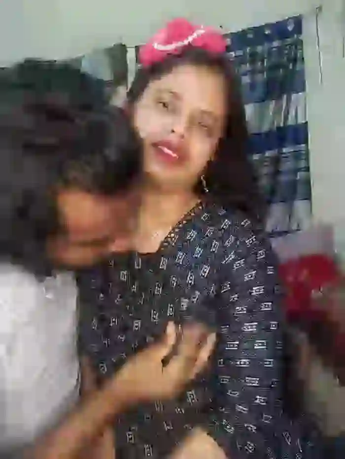 Younger_Couples