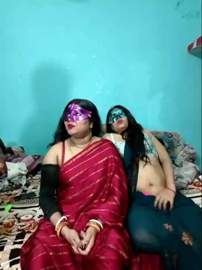 Hot_muskaan