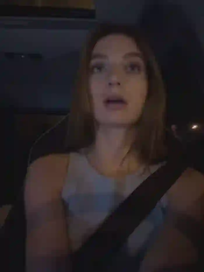 -AngelAri-