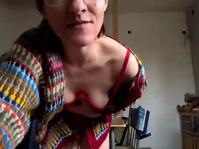 Milky_hairy_mommy