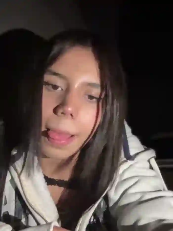 Laura-Khalifa
