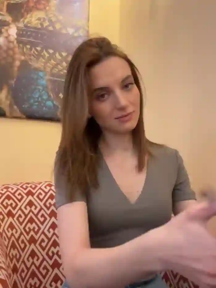 -AngelAri-