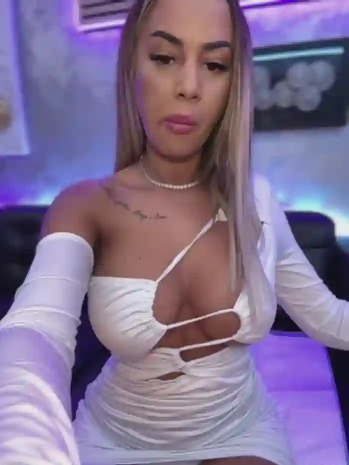 KirstieVegas