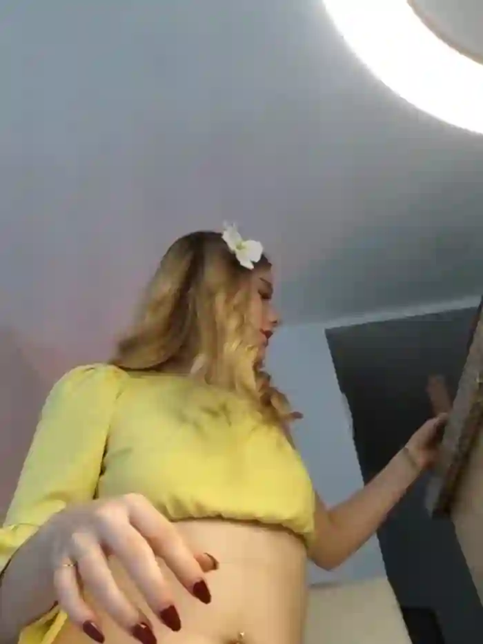 NicoleCut