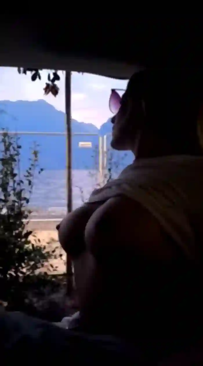 Secret_couple_