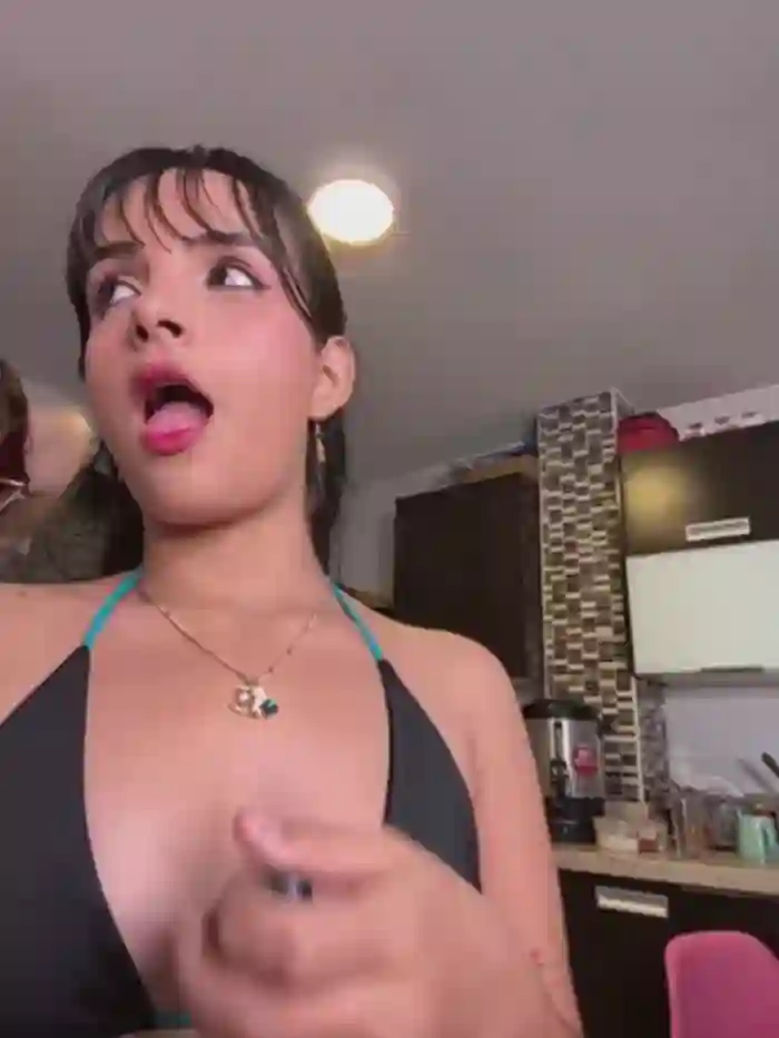 kevin_hotgirls