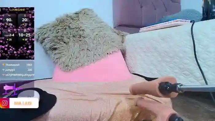 HotAlana_
