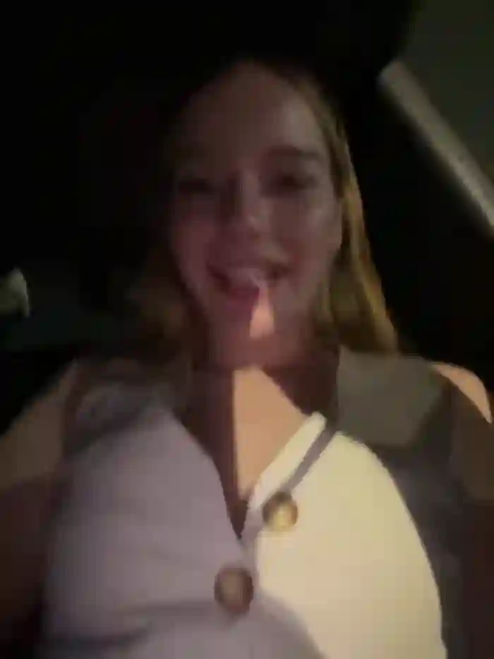 NicoleCut