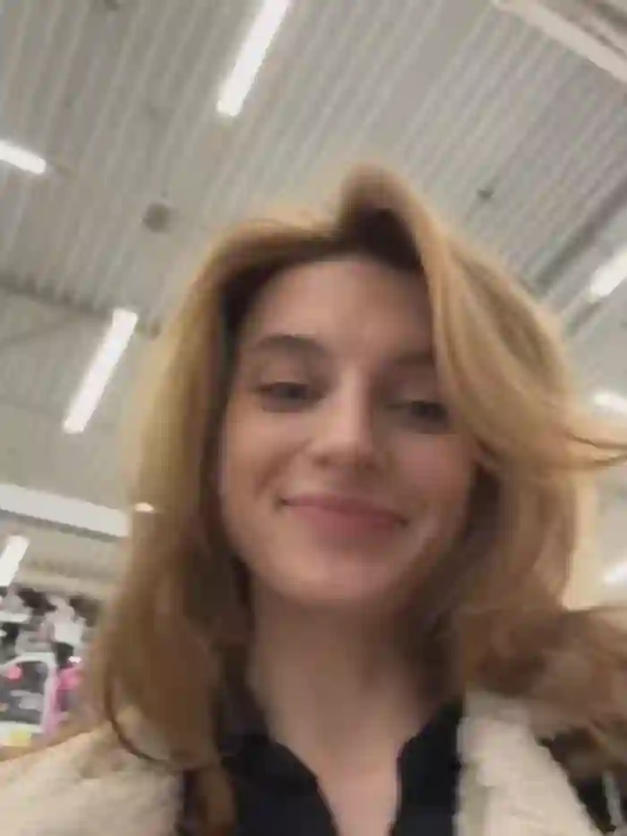 -AngelAri-