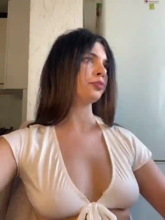 CurlyLara