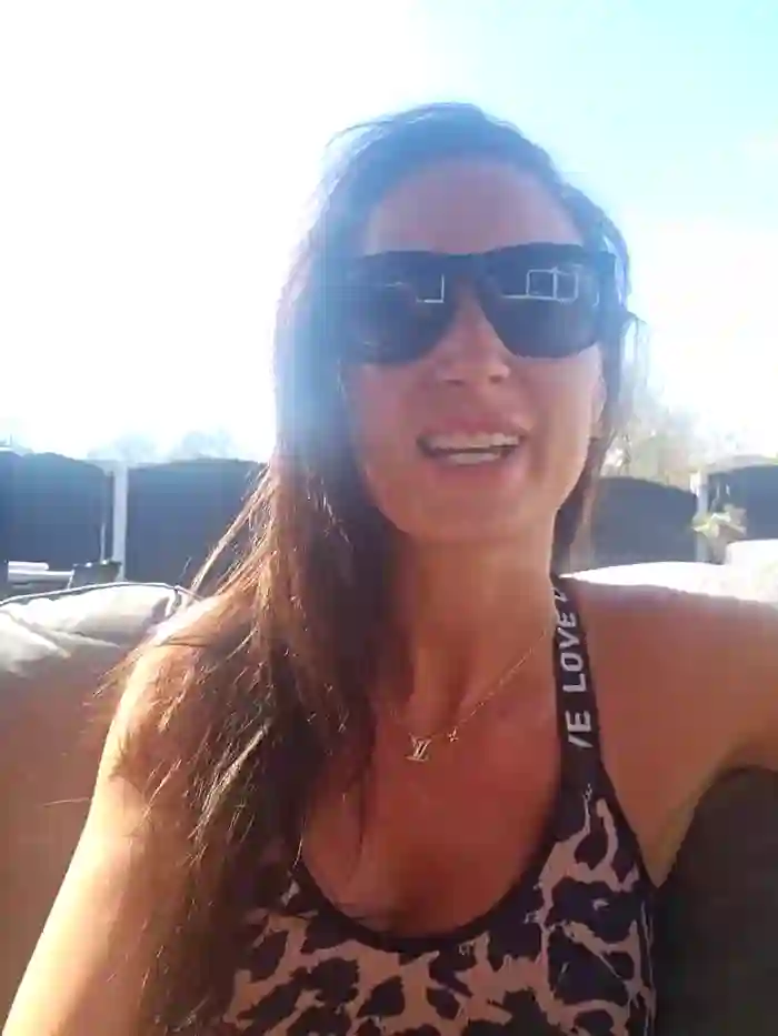 busty-milf-harper