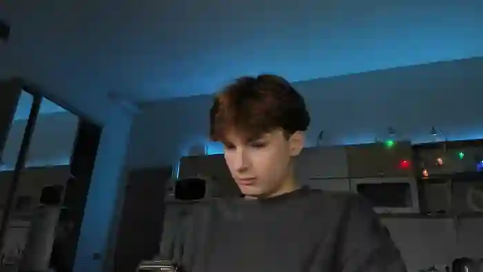 Call_me_Leo_