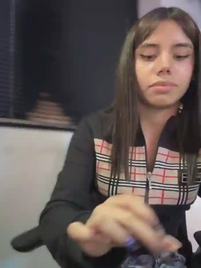 Laura-Khalifa