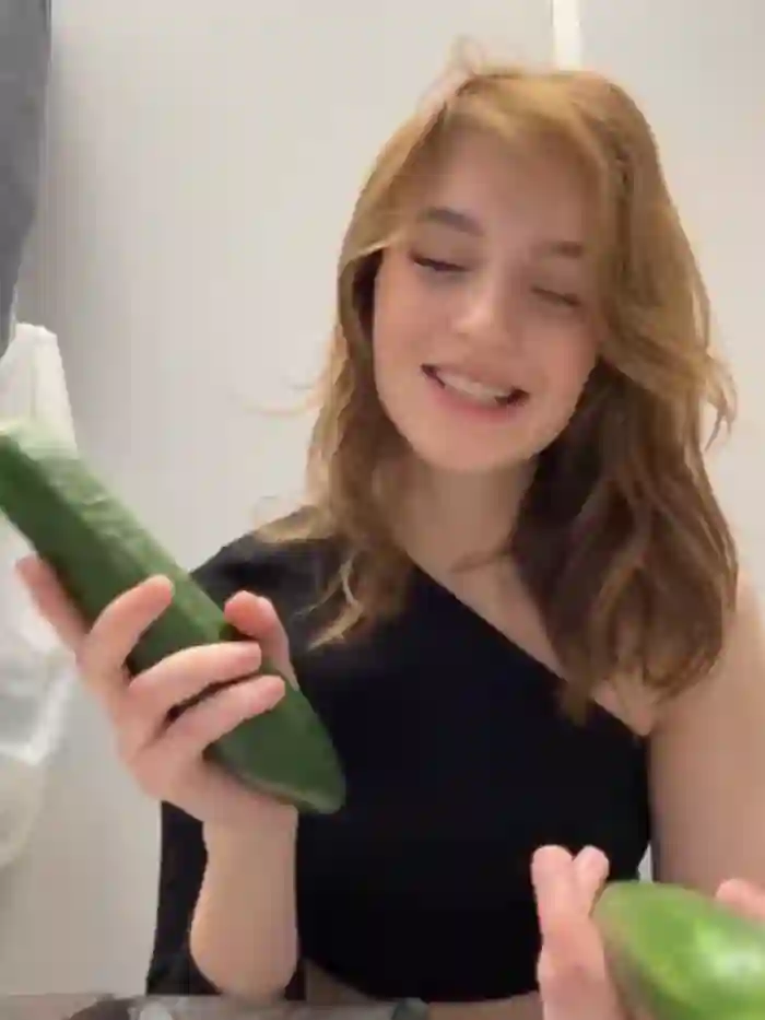 -AngelAri-