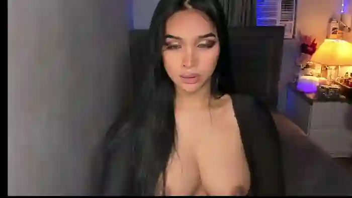 PrettyYoungHugeCockTS