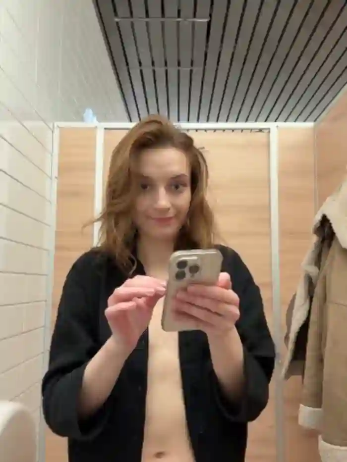 -AngelAri-