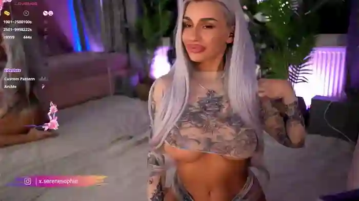 Serene_Sophiex