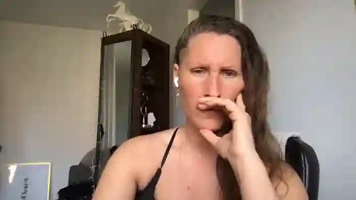 SwingWingWomanSweden