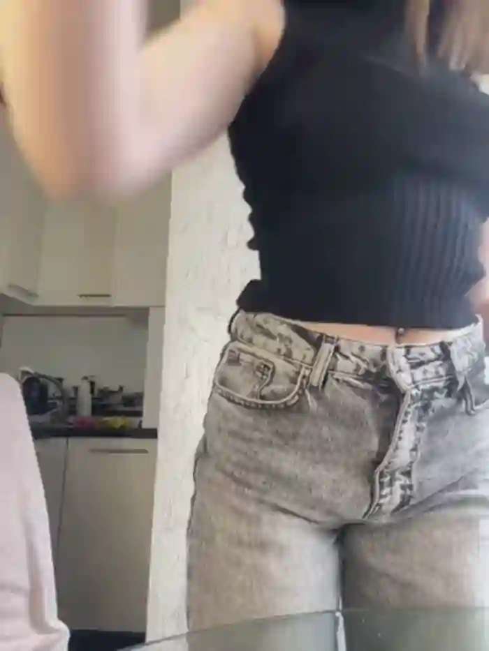 CurlyLara
