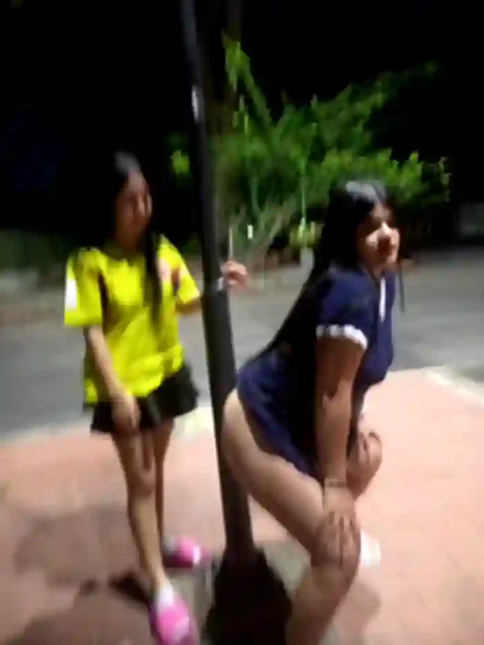 royalgirls_x