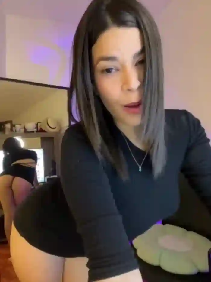 Leah_Honey26