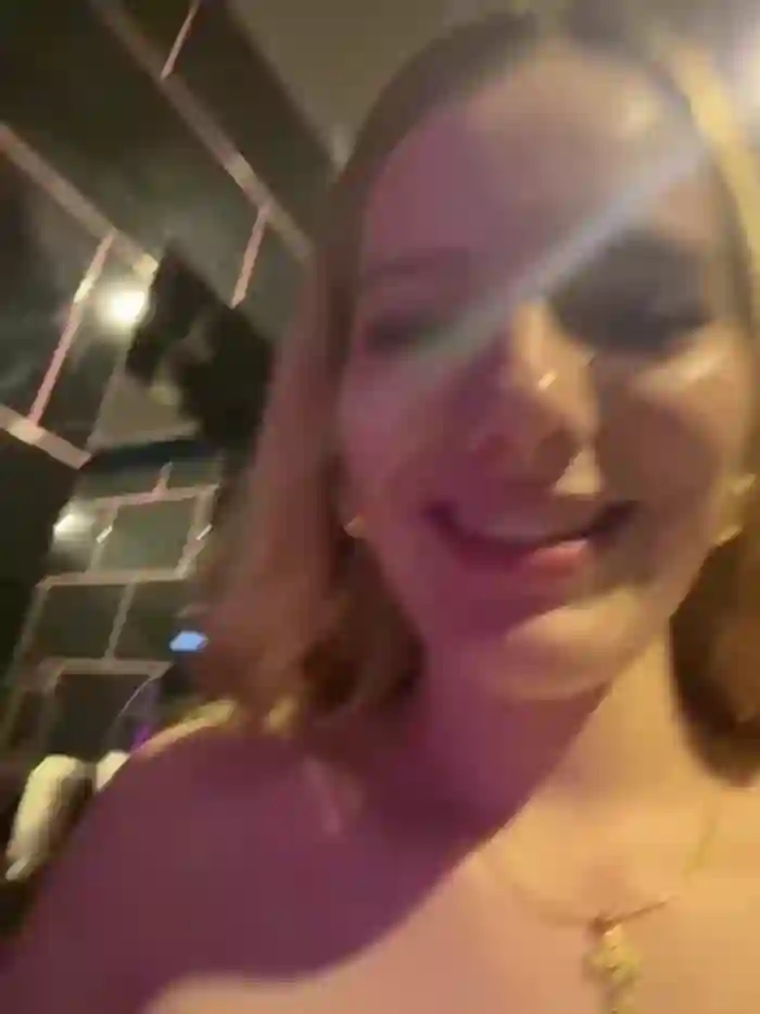 NicoleCut