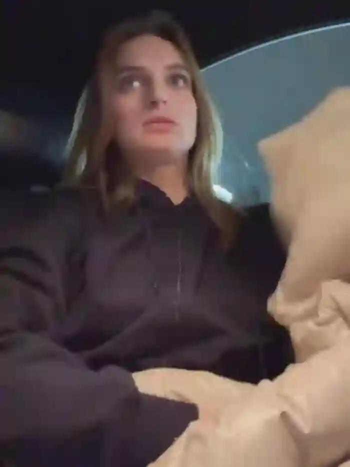 -AngelAri-
