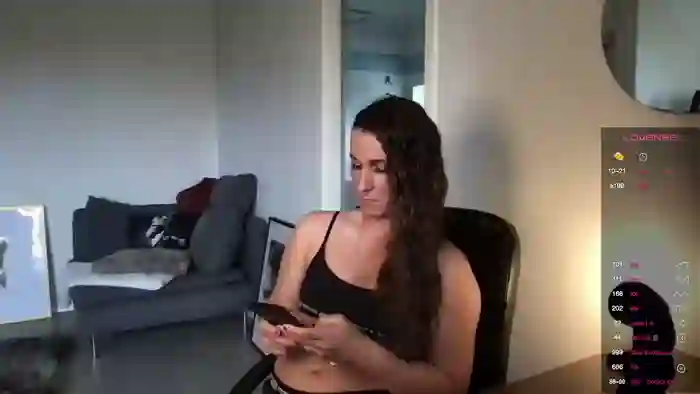 SwingWingWomanSweden