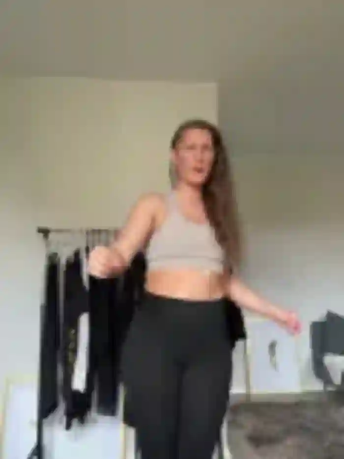 SwingWingWomanSweden