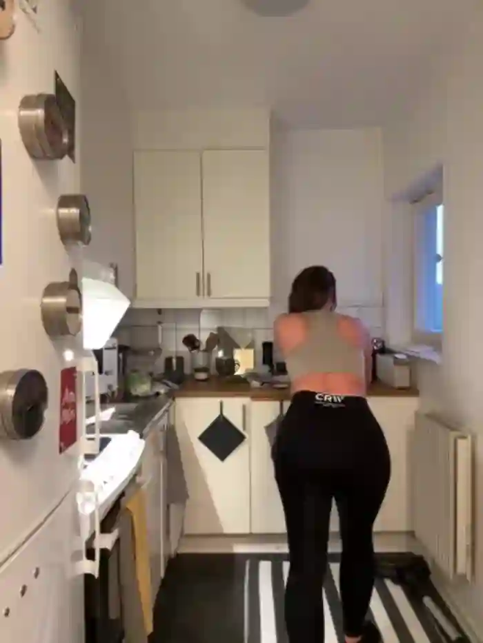 SwingWingWomanSweden