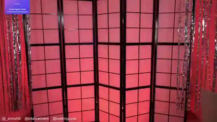 anniehillofficial