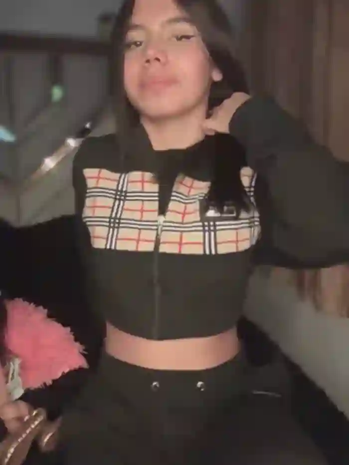 Laura-Khalifa