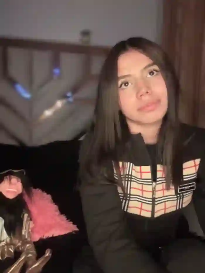 Laura-Khalifa