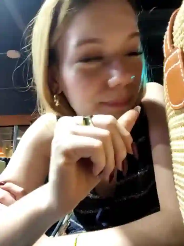 NicoleCut