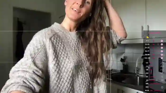 SwingWingWomanSweden