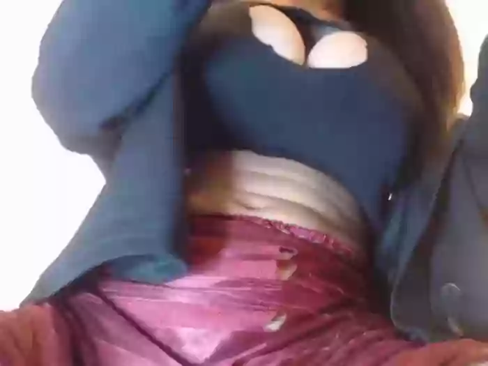 ThreeLadyTransCumForYou