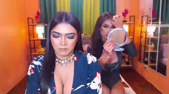 LaraSmithSabrinaSumaDuo