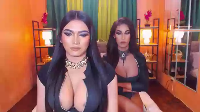 LaraSmithSabrinaSumaDuo