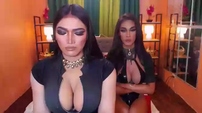 LaraSmithSabrinaSumaDuo